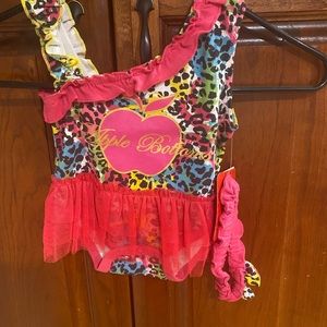 Apple bottom rainbow outfit